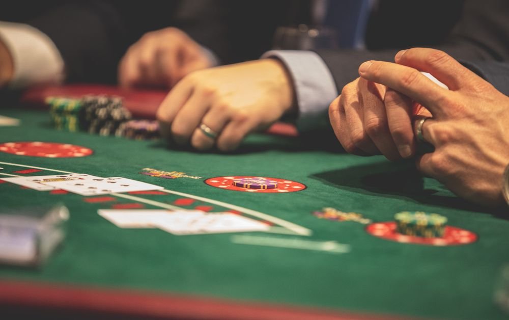 Canadian online casino slots Legacy of Dead Egyptian expanding symbol